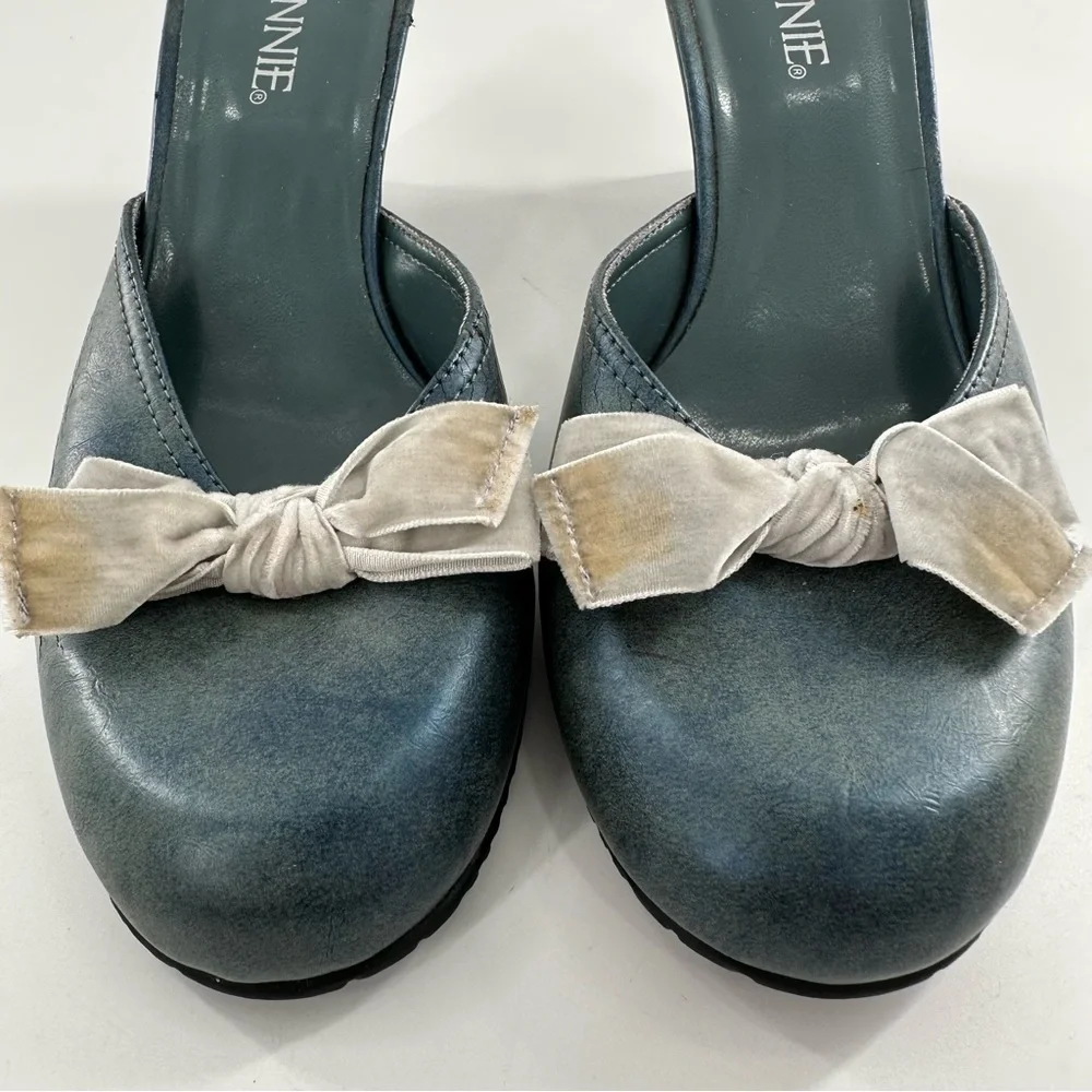 Connie heels size 6 metallic blue faux leather box slip on mule wedges 90s Y2k
